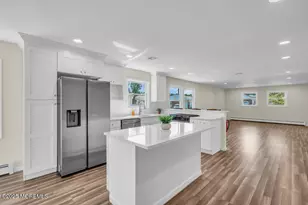 8 Panama Ct, Toms River Township, NJ 08757 - Photo 2