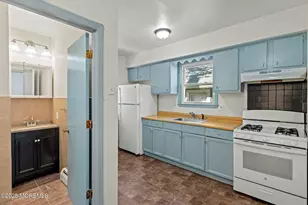 1105 Emory St, Asbury Park, NJ 07712 - Photo 4