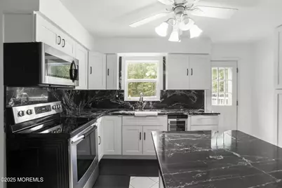 14 Hidden Hollow Court, Jackson, NJ 08527 - Photo 8