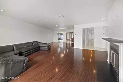 9E Cove Lane, North Bergen, NJ 07047 - Photo 8