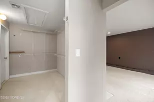 9E Cove Ln, North Bergen, NJ 07047 - Photo 14