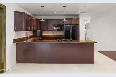9E Cove Lane, North Bergen, NJ 07047 - Photo 4