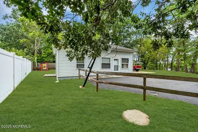 [Address not provided], Toms River Township, NJ 08757 - Photo 4