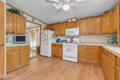 1100 Sycamore Court, Whiting, NJ 08759 - Photo 10