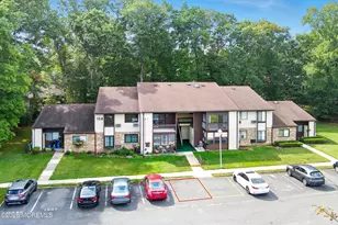 154 Cross Slope Ct, Manalapan Township, NJ 07726 - Photo 4