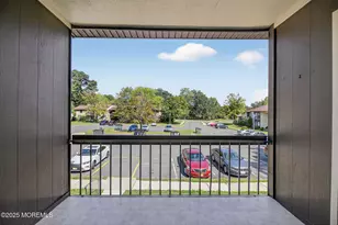 154 Cross Slope Ct, Manalapan Township, NJ 07726 - Photo 8