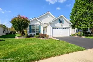 4 Gladston Ct, Jackson, NJ 08527 - Photo 2