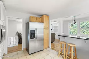 116 Moss Pl, Neptune Township, NJ 07753 - Photo 4