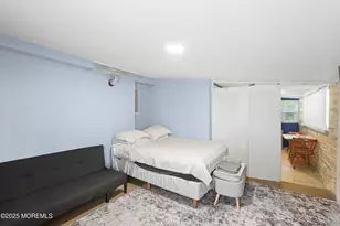 116 Moss Pl, Neptune Township, NJ 07753 - Photo 18