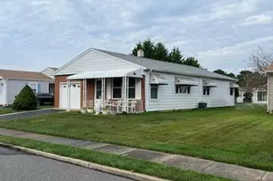 39 Innsbruck Dr, Toms River Township, NJ 08757 - Photo 2