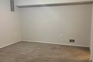 315 Wellington Pl, Aberdeen Township, NJ 07747 - Photo 10