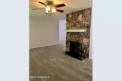 315 Wellington Place, Aberdeen Township, NJ 07747 - Photo 6