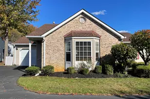 55 Farnworth Close, Freehold, NJ 07728 - Photo 2