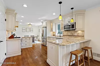 64 Woodcrest Drive, Freehold, NJ 07728 - Photo 16
