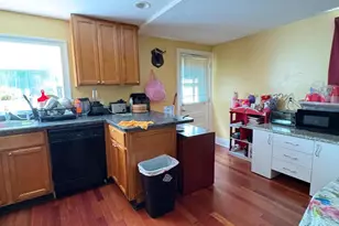 80 Jackson St, Freehold, NJ 07728 - Photo 6