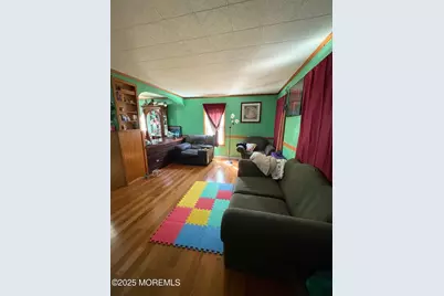 80 Jackson Street, Freehold, NJ 07728 - Photo 8
