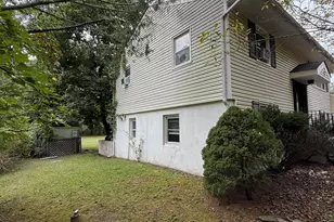 7 Charles St, Howell Township, NJ 07731 - Photo 2