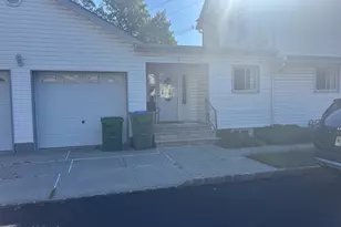 7 Candy Ct, Edison, NJ 08817 - Photo 4