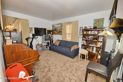 60 N Main Street N, Farmingdale, NJ 07727 - Photo 10