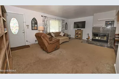 60 N Main Street N, Farmingdale, NJ 07727 - Photo 6