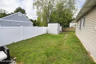 60 N Main Street N, Farmingdale, NJ 07727 - Photo 14