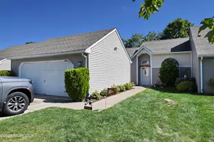 661 Azalea Plaza, Monroe Township, NJ 08831 - Photo 2