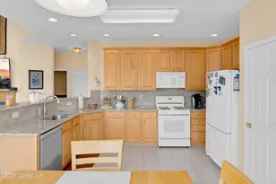 40 Baltusrol Dr, Manalapan Township, NJ 07726 - Photo 8