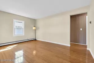 106 Van Brackle Rd, Aberdeen Township, NJ 07747 - Photo 8