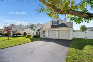 33 Bryce Canyon Rd, Howell Township, NJ 07731 - Photo 4