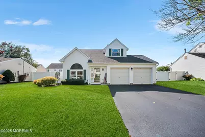 33 Bryce Canyon Road, Howell Township, NJ 07731 - Photo 2