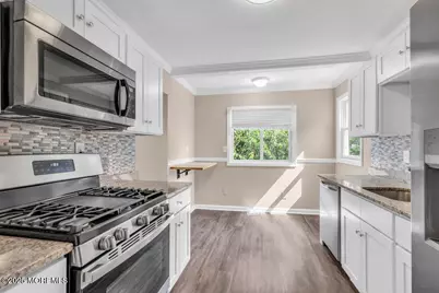 308 Colonial Drive, Toms River Township, NJ 08753 - Photo 10