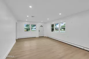 332 Curacao St, Toms River Township, NJ 08757 - Photo 4