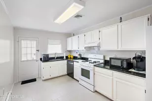 165 Pulaski Blvd, Toms River Township, NJ 08757 - Photo 6