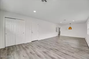 7 Frederiksted St, Toms River Township, NJ 08757 - Photo 2