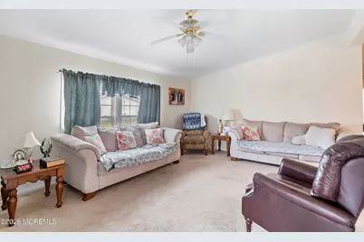 75 Perry Lane, Manahawkin, NJ 08050 - Photo 4