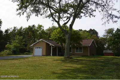 5 Summit Avenue, Manalapan Township, NJ 07726 - Photo 2