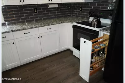 5 Summit Avenue, Manalapan Township, NJ 07726 - Photo 6