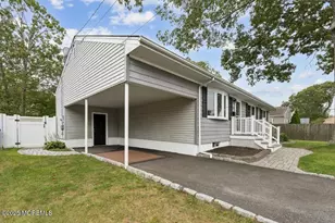 203 Lorraine Pl, Brick, NJ 08724 - Photo 2