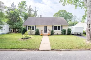 313 Shawnee Dr, Brick, NJ 08724 - Photo 2