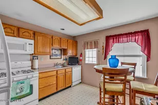 1668 Wisteria Ct, Toms River Township, NJ 08755 - Photo 4