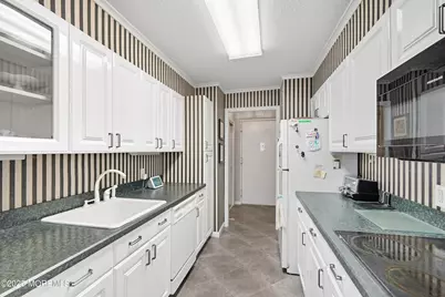 787 Ocean Avenue #1712, Long Branch, NJ 07740 - Photo 8