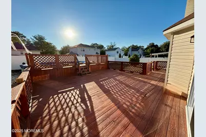 21 Stemler Drive, Cliffwood, NJ 07721 - Photo 12
