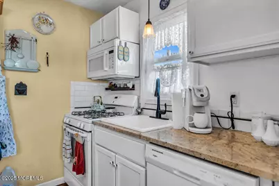 305 Hamilton Avenue, Seaside Heights, NJ 08751 - Photo 40