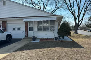 16 Crocus Ln, Whiting, NJ 08759 - Photo 4