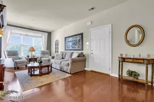 629 Sophee Ln, Lakewood, NJ 08701 - Photo 8