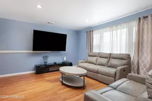 1904 Waverly St, Oakhurst, NJ 07755 - Photo 4