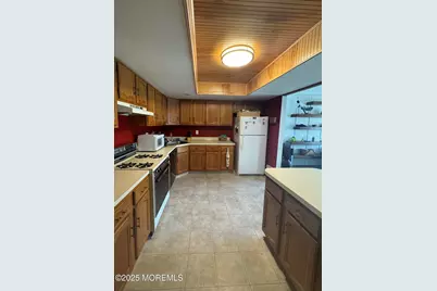 525 SW Central Avenue, Seaside Park, NJ 08752 - Photo 6