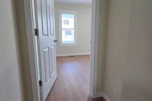 216 Delaware St, Elizabeth Port, NJ 07206 - Photo 38