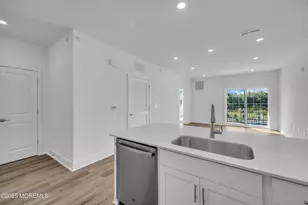 28311 Radford Ct, Monroe Township, NJ 08831 - Photo 12