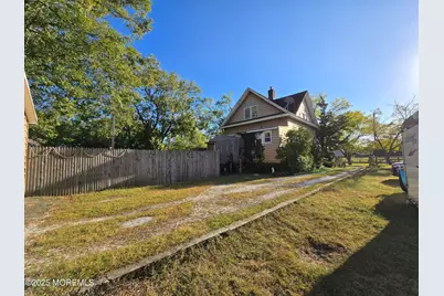 112 Creek Road, Keansburg, NJ 07734 - Photo 8